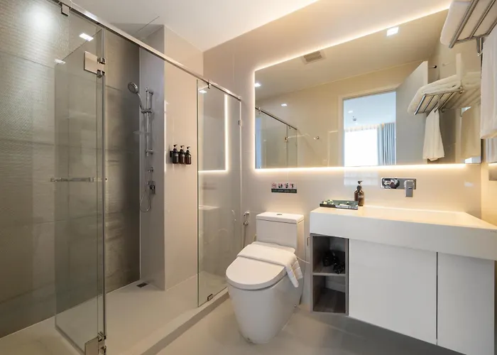 The Rich Grand Sukhumvit Hotel 4*