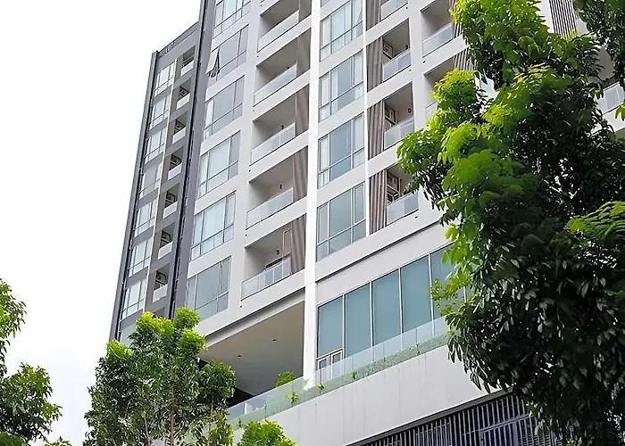 Hotel The Rich Grand Sukhumvit 4*